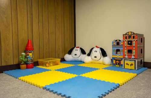 4 Bedroom 2 and a half bath that Sleeps 8 Near it all Ford Telegraph - Foto 38