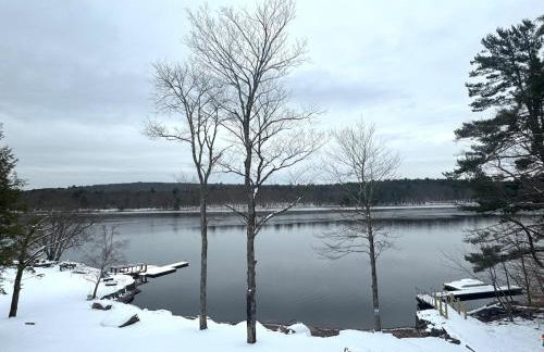 Lakeside Lodge with Studio Apartment - Foto 23