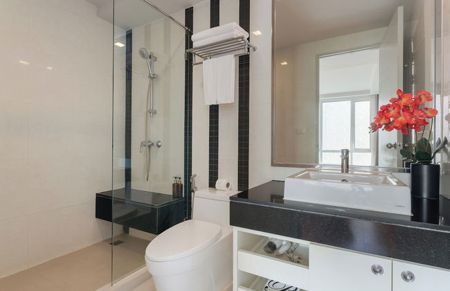 Beverly33 - Photo 13