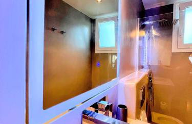 Elements - Air & Water Apartment by Hostandros - Foto 18