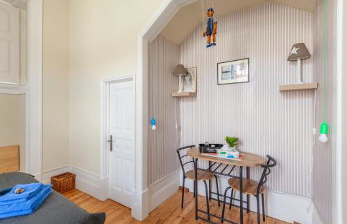 Sky Accommodations family Studios and Suites - Photo 8