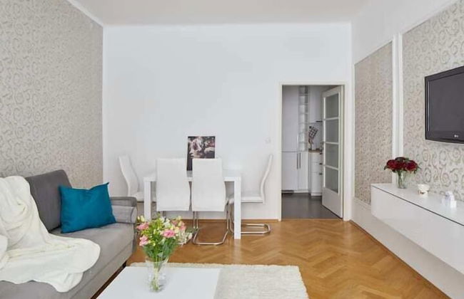 Helen Homestay Flora - Photo 9