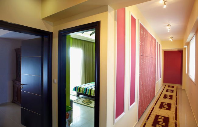 Paramithia Villa - Photo 2