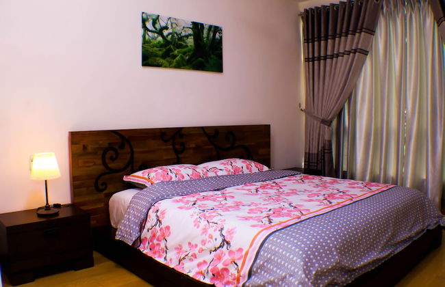 Crest Residence - Photo 5