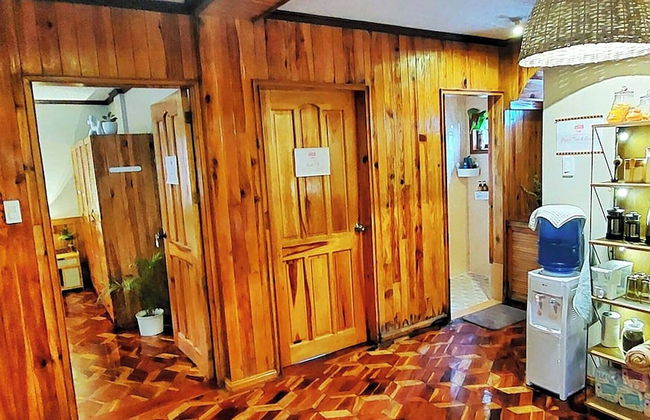 Vacation House Camp 7 Baguio Transient 6BR - Foto 41