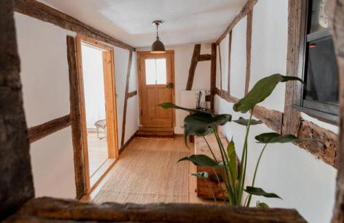 BG Living & Hosting - Mosel-Fachwerkhaus nahe Calmont Klettersteig - 2 Schlafzimmer, Parkplatz, WLAN & Netflix, 5 Personen - Foto 44