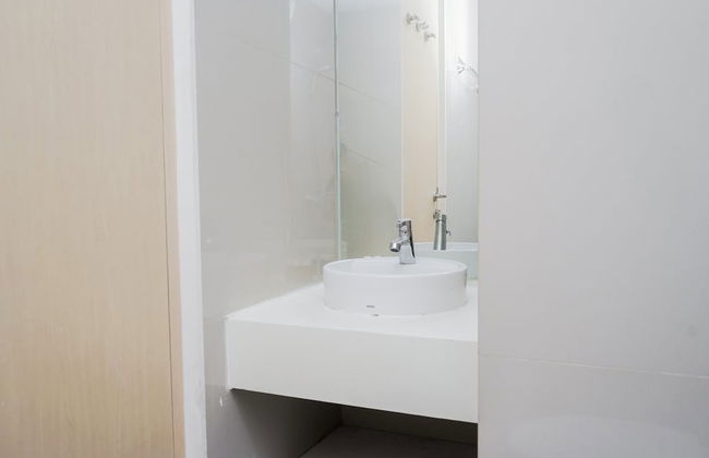 Clean and Tidy Studio Room at Tree Park Apartment - Foto 10