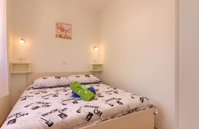 Villa in Peroj With Pool Near Beach - Foto 9