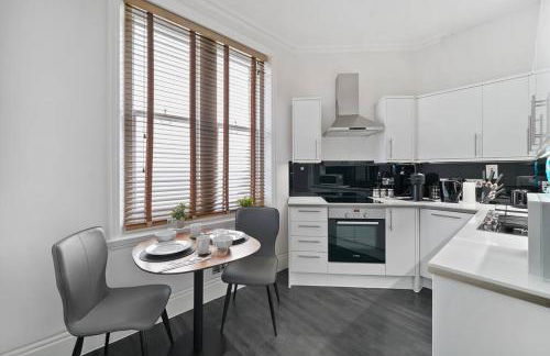 Charming Studio Next to Leicester Sq - Photo 11