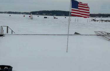 Lakefront Gem Cozy Stay w Dock Sunset Views - Foto 19