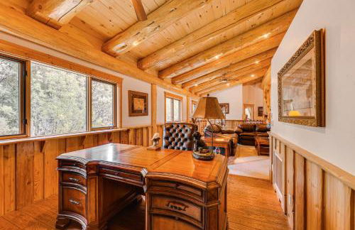 Scenic Payson Cabin! Fireplace and Wraparound Patio - Foto 22