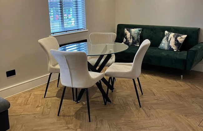 Skyvillion -4bed Cozy Cockfosters Apt Mins To Tube - Foto 11