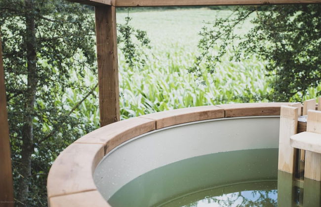 Romantic Woodland Chalet - Photo 22