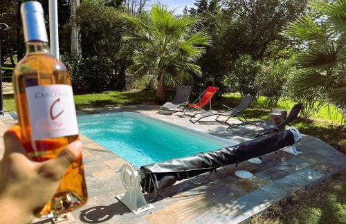 Le Cottage Bien-Etre Jacuzzi Piscine Chauffée Privée du Tarn entre Toulouse et Albi & Les Cottages du Tarn - Foto 11