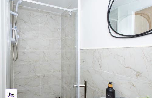 Ledger by Alt-Stay - 4 Bed All En-Suite House - Contractors & Relocations - Weekly & Monthly Rates - Foto 41