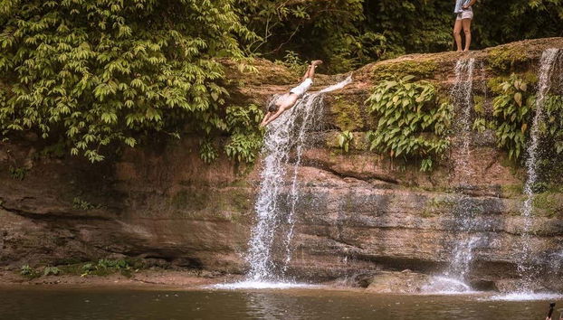Salto de altura a las cataratas de Regalía