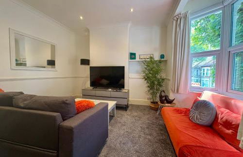 Southend city Escape, SS1, High St and beach are steps away - Foto 1