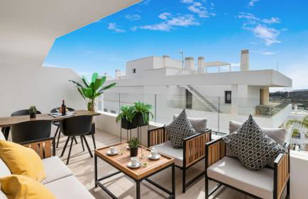 ViVi Homes - Roli Pool, Terrace, Golf & Beach - Photo 4