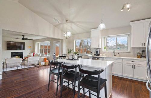 Pool, Games, King Suite 3BR Sleeps 9 - Foto 17