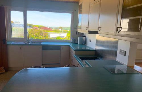 Seaview Bungalow, Thurlestone, Seaview, Beaches Nearby, Onsite Parking, 2 Bedrooms - Foto 2