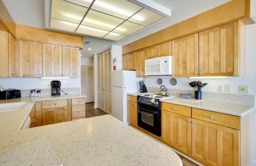 Comfortable Lincoln City Condo with Patio and Views! - Foto 12
