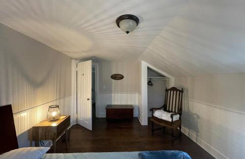 Dual-Home Berkshire Retreat Sleeps 16 - Foto 8