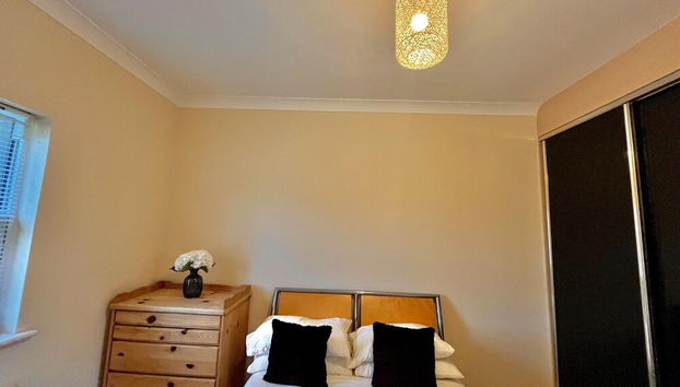 Captivating 1-bed Apartment in Cambridge - Foto 5, Habitación