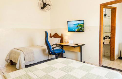 Casa Inteira Com Total Privacidade e Quintal - Foto 2