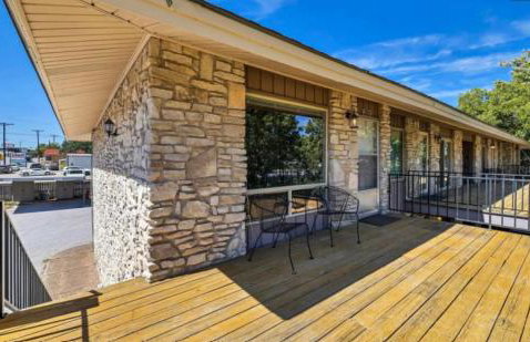 Waterfront Getaway Lake Access Deck BBQ Grill - Photo 7