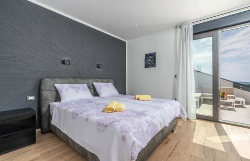 A lovely poolside villa in Krnica ideal for family - Foto 13