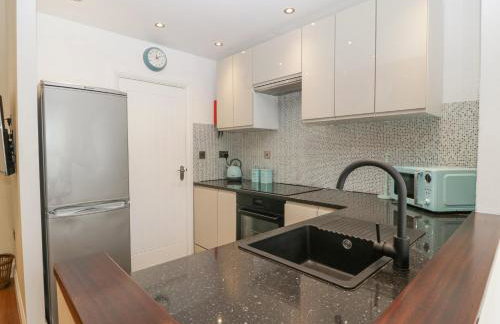 The Fountain Lodge - Photo 12