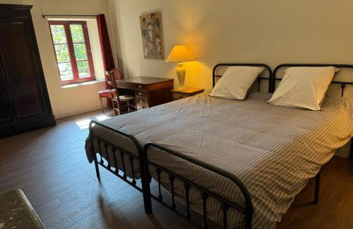 Gîte La Maison des Poètes de 1 à 6 personnes à Treigny Perreuse - Foto 49