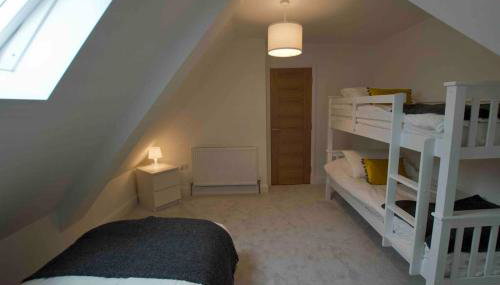 New stylish 4 bed house moments from Clacton beach - Foto 5