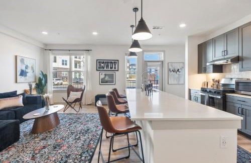 Stylish Ground Floor 2BR 2BA with Private Patio - Foto 7