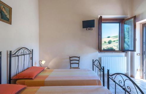 Lovely Home In Tolentino With Kitchen - Foto 22