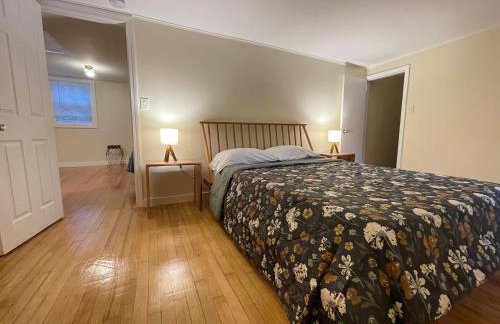 Dual-Home Berkshire Retreat Sleeps 16 - Foto 37
