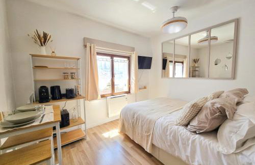 Cocon pour 2 - vue sur le clocher - Foto 2