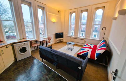 Modern Victorian Charm in a Great Location - Foto 5