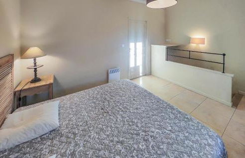 Awesome Home In Saint-Laurent-De-La-Ca With Wifi - Foto 17