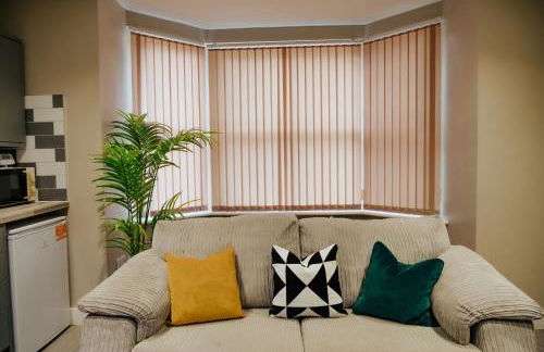 Modern Flat l Molineux 5 Min l Smart TV l WiFi l Free Parking - Foto 13