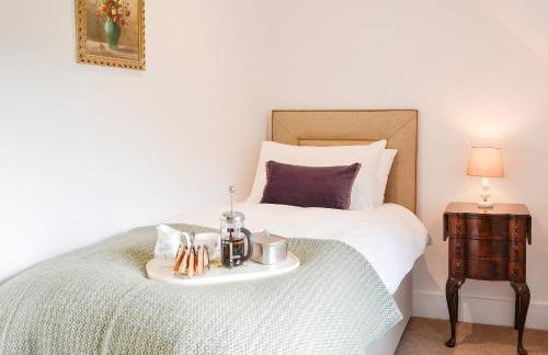 The Coach House - Photo 16