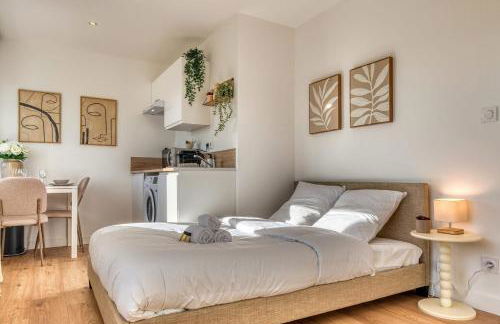 La Suite Crème - Métro D - Gare de Vénissieux - Foto 23