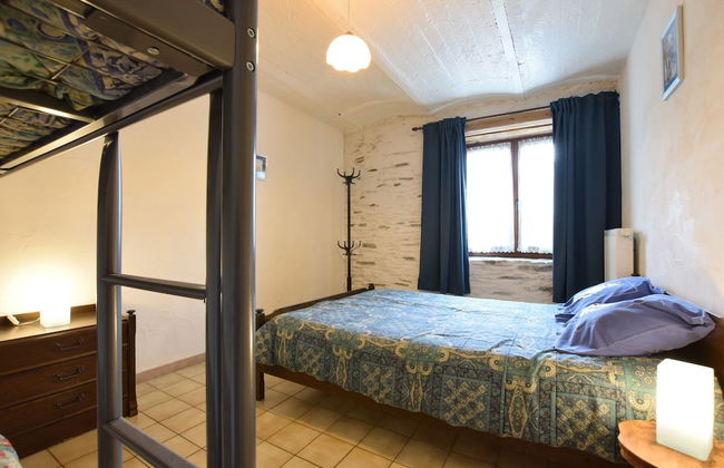 Lovely Holiday Home In Frahan With Terrace - Photo 8