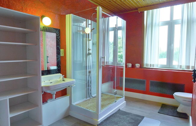 Spacious Holiday Home With Private Garden - Foto 25