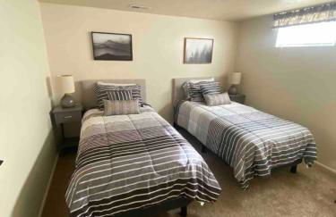 Roomy Midtown Home-Large and Central to Everything - Foto 13