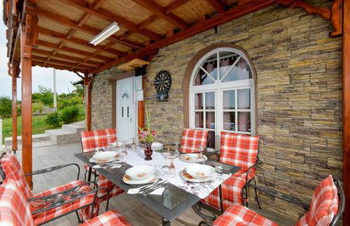 Awesome Home In Donja Zelina With Wifi - Foto 24