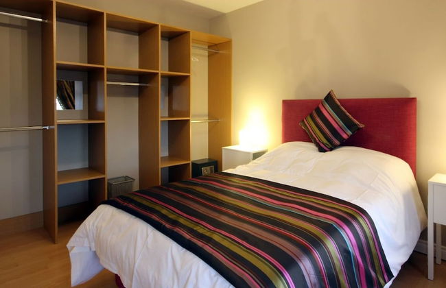 Luxurious KC House - Photo 8