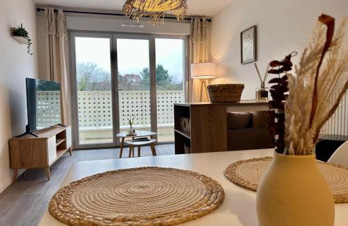 Lumen Chartrain - appartement proche centre-ville, balcon et parking - Foto 26