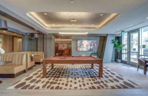 Stylish Condo at Clarendon with Rooftop Views - Foto 8