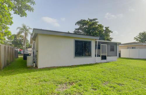 3 Mi to Hard Rock Stadium Retreat with Private Yard - Photo 25